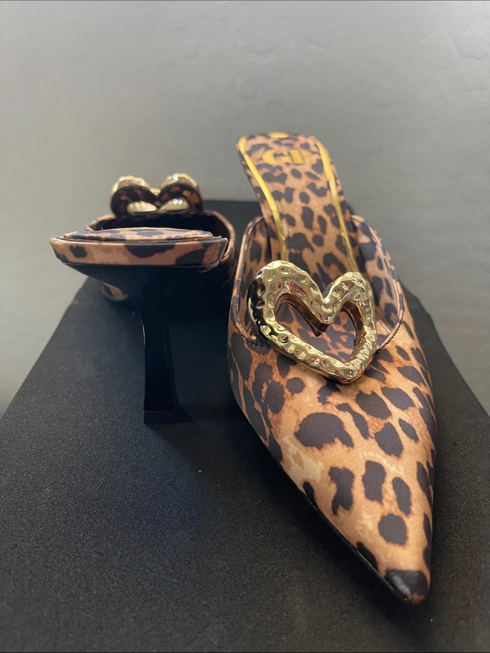 Gianni Bini Leopard Print Pointed Toe Mules with Gold Heart Accent - Picture 3 of 3
